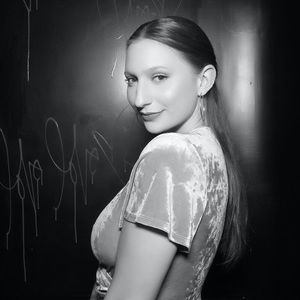 Meet your Posher, Victoria